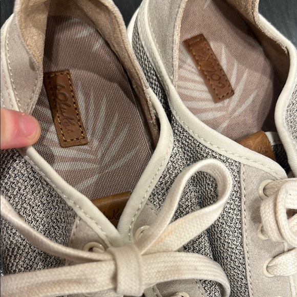 Olukai Gray Lace-Up Sneakers - size 8.5 - Picture 7 of 8